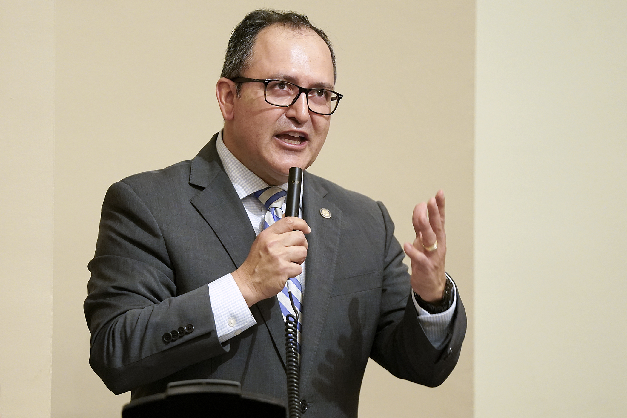 Rep. Jon Koznick introduces HF2438, the omnibus transportation budget bill, on the House Floor April 28. The Republican from Lakeville co-chairs the House Transportation Finance and Policy Committee. (Photo by Michele Jokinen)